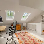 Stunning 2Br Victorian Terraced Cottage, Sw London