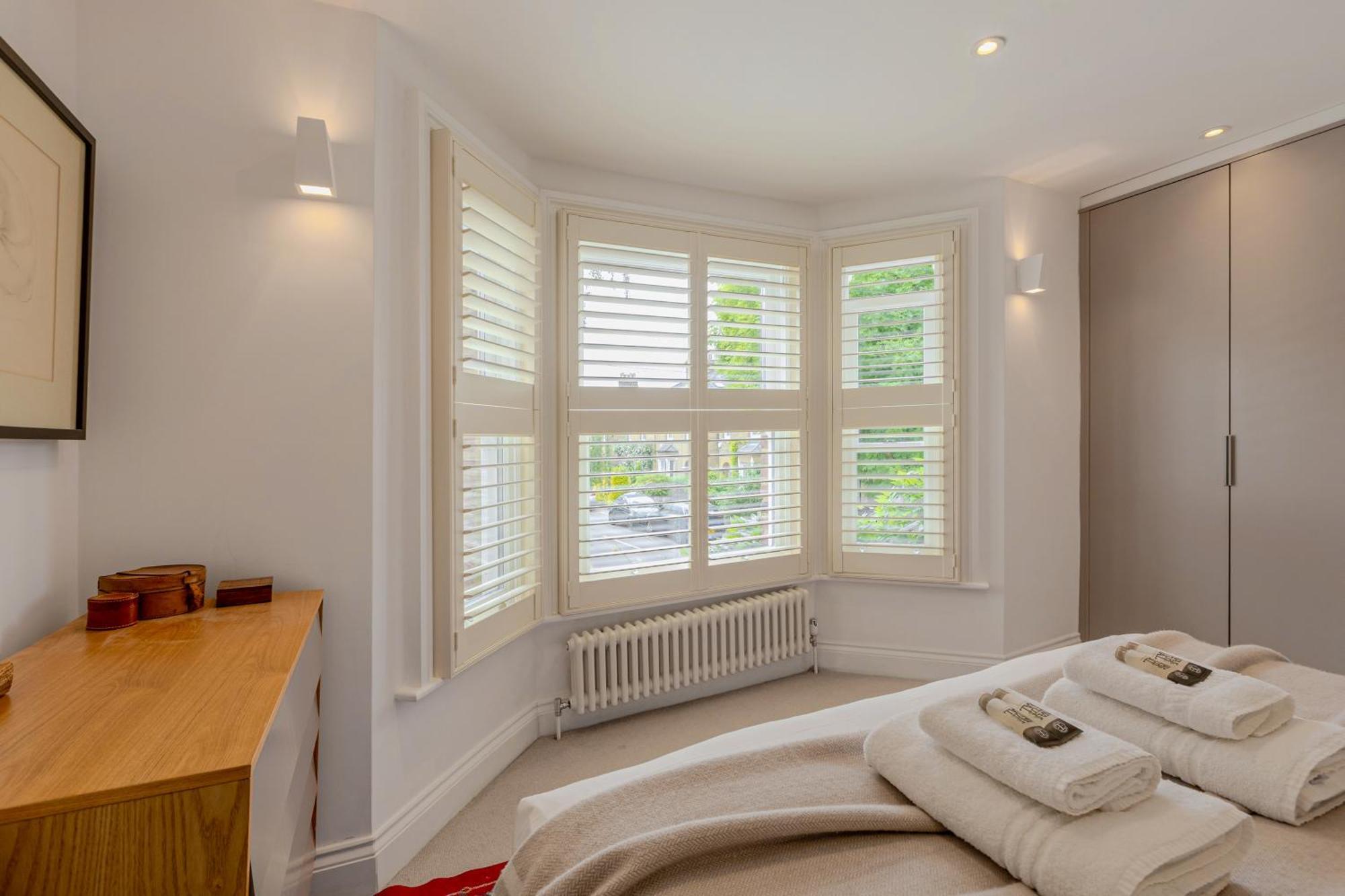 Stunning 2br Victorian Terraced Cottage, Sw Apartment